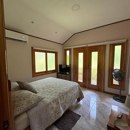 Chilamate Room 토르투게로 외부 사진